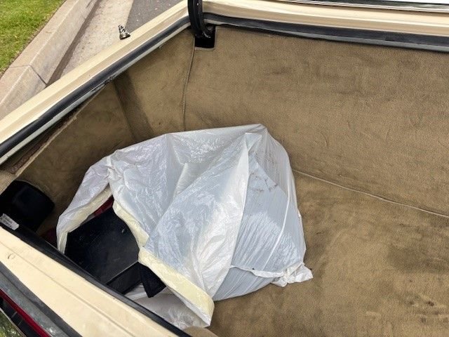 Mercedes-benz-560sl-1986-Yellow-tan-22