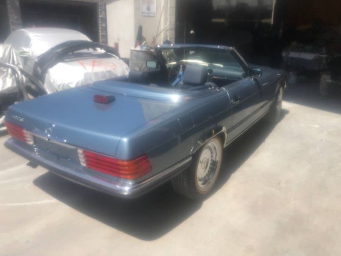 Mercedes-benz-560sl-1987-Blue-15