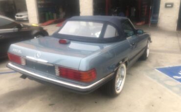 Mercedes-benz-560sl-1987-Blue-9
