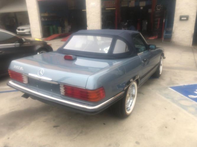 Mercedes-benz-560sl-1987-Blue-9