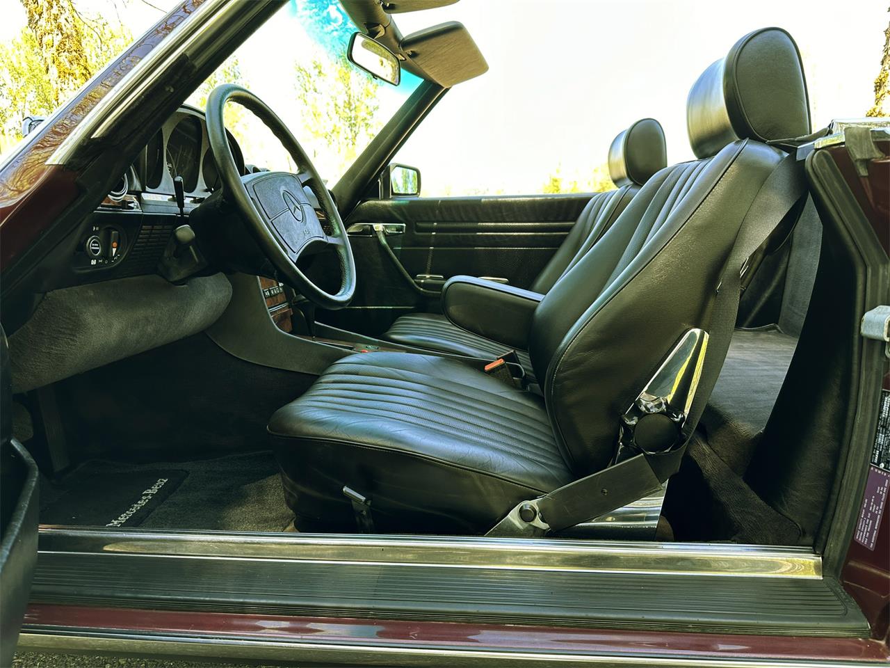 Mercedes-benz-560sl-1987-Burgundy-Black-16