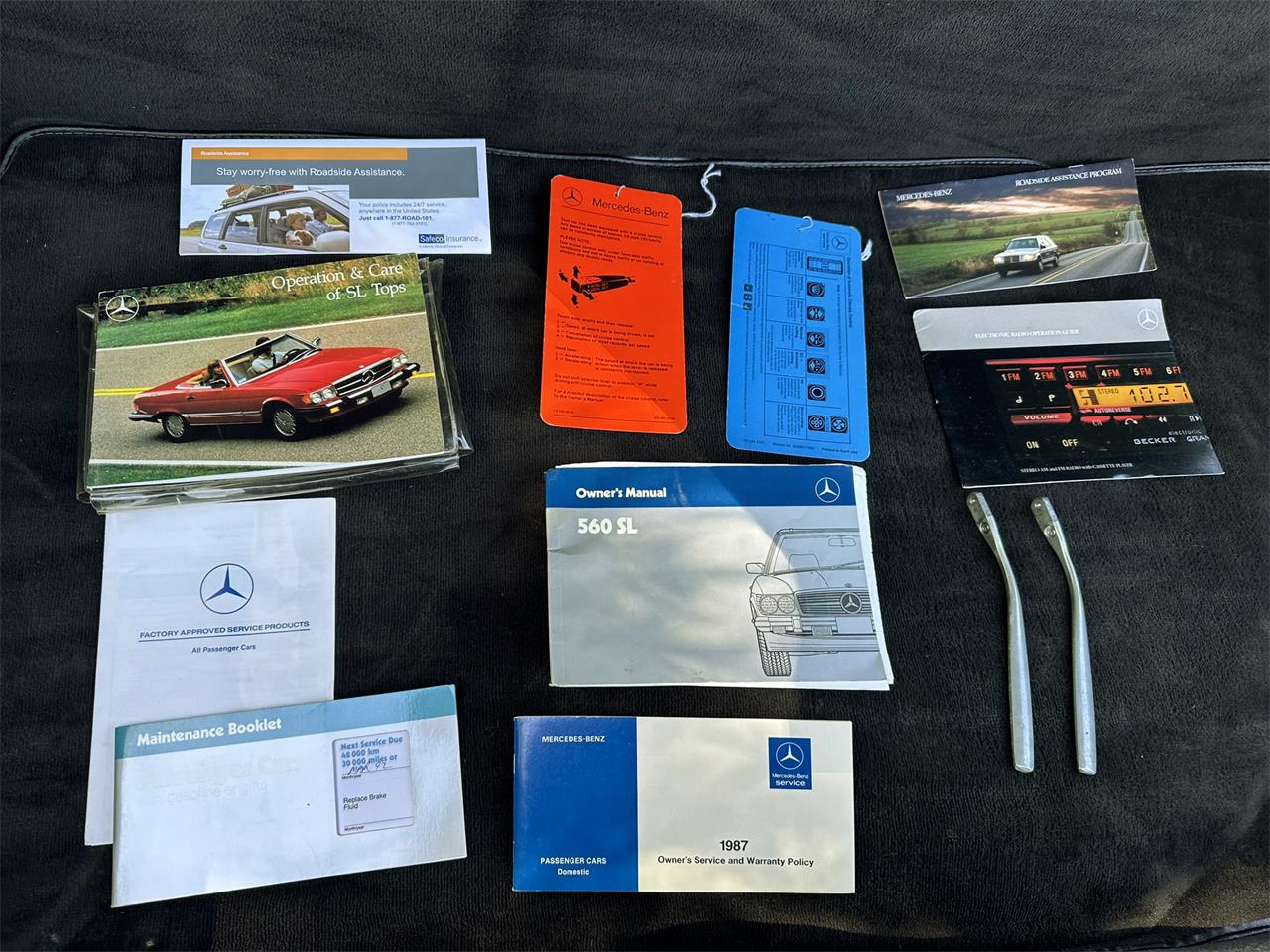Mercedes-benz-560sl-1987-Burgundy-Black-32