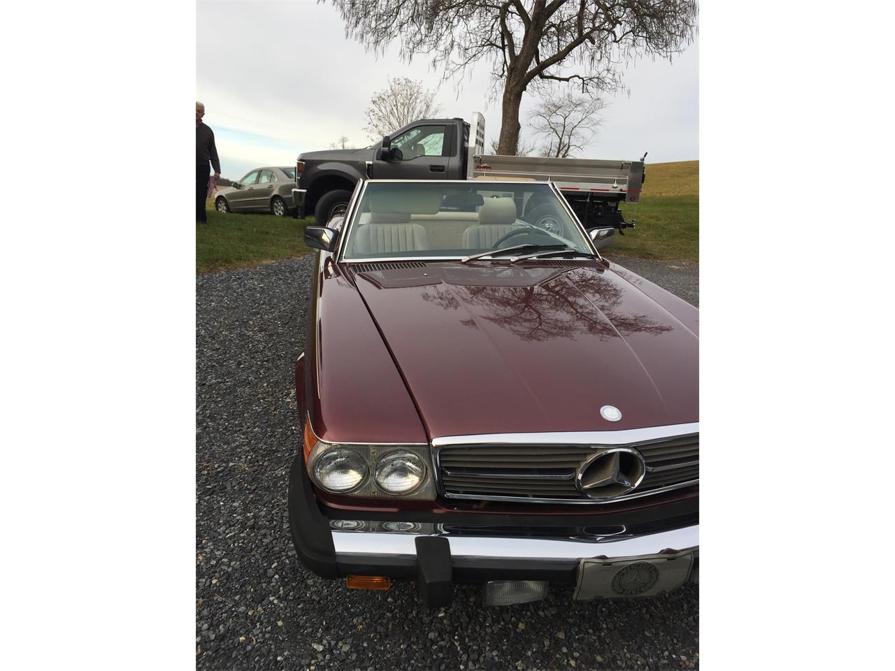 Mercedes-benz-560sl-1987-Cabernet-Red-Beige-25