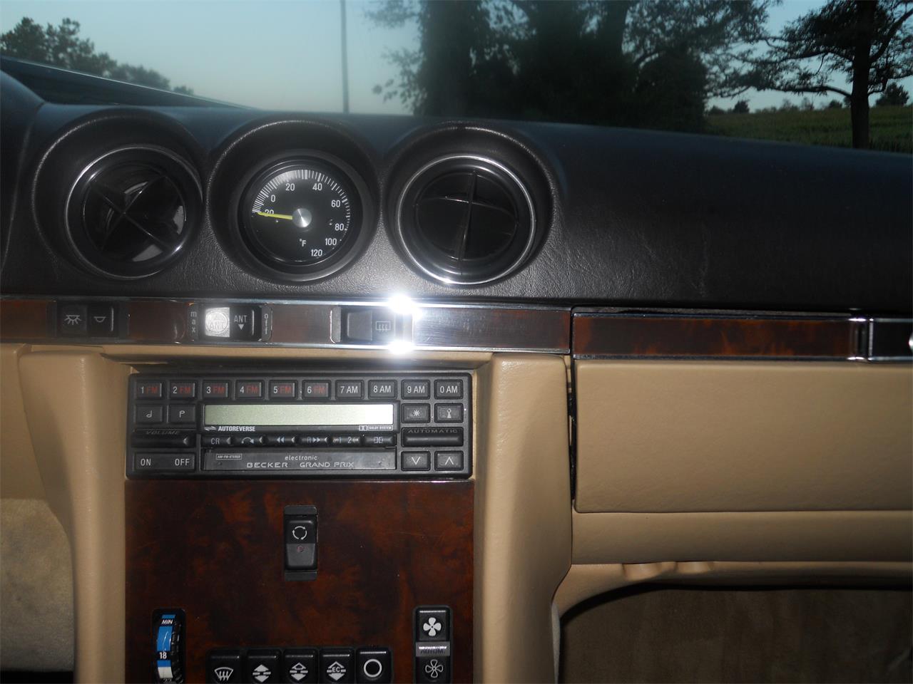 Mercedes-benz-560sl-1987-Cabernet-Red-Beige-3