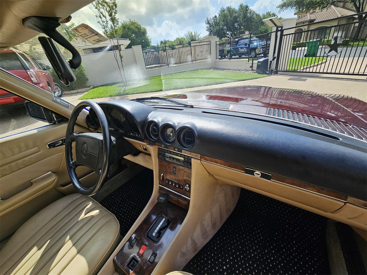 Mercedes-benz-560sl-1988-Cabernet-DB507-Biscuit-Mushroom-275-4