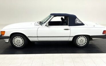Mercedes-benz-560sl-1988-White-Navy-Blue-10
