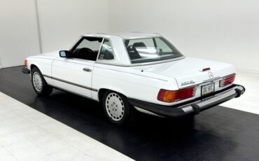 Mercedes-benz-560sl-1988-White-Navy-Blue-12