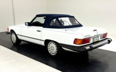 Mercedes-benz-560sl-1988-White-Navy-Blue-13