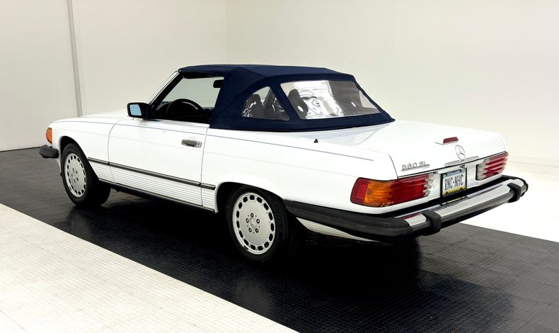 Mercedes-benz-560sl-1988-White-Navy-Blue-13