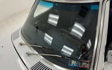 Mercedes-benz-560sl-1988-White-Navy-Blue-23