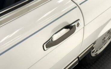 Mercedes-benz-560sl-1988-White-Navy-Blue-28