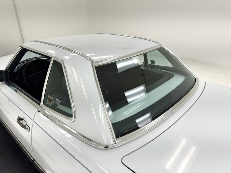 Mercedes-benz-560sl-1988-White-Navy-Blue-29