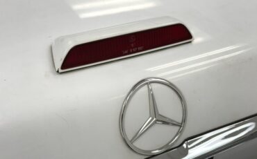 Mercedes-benz-560sl-1988-White-Navy-Blue-33