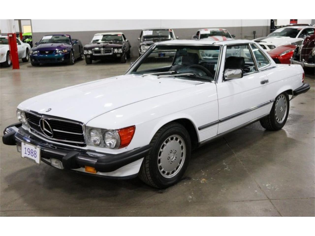 Mercedes-benz-560sl-1988-White-Navy-blue-2