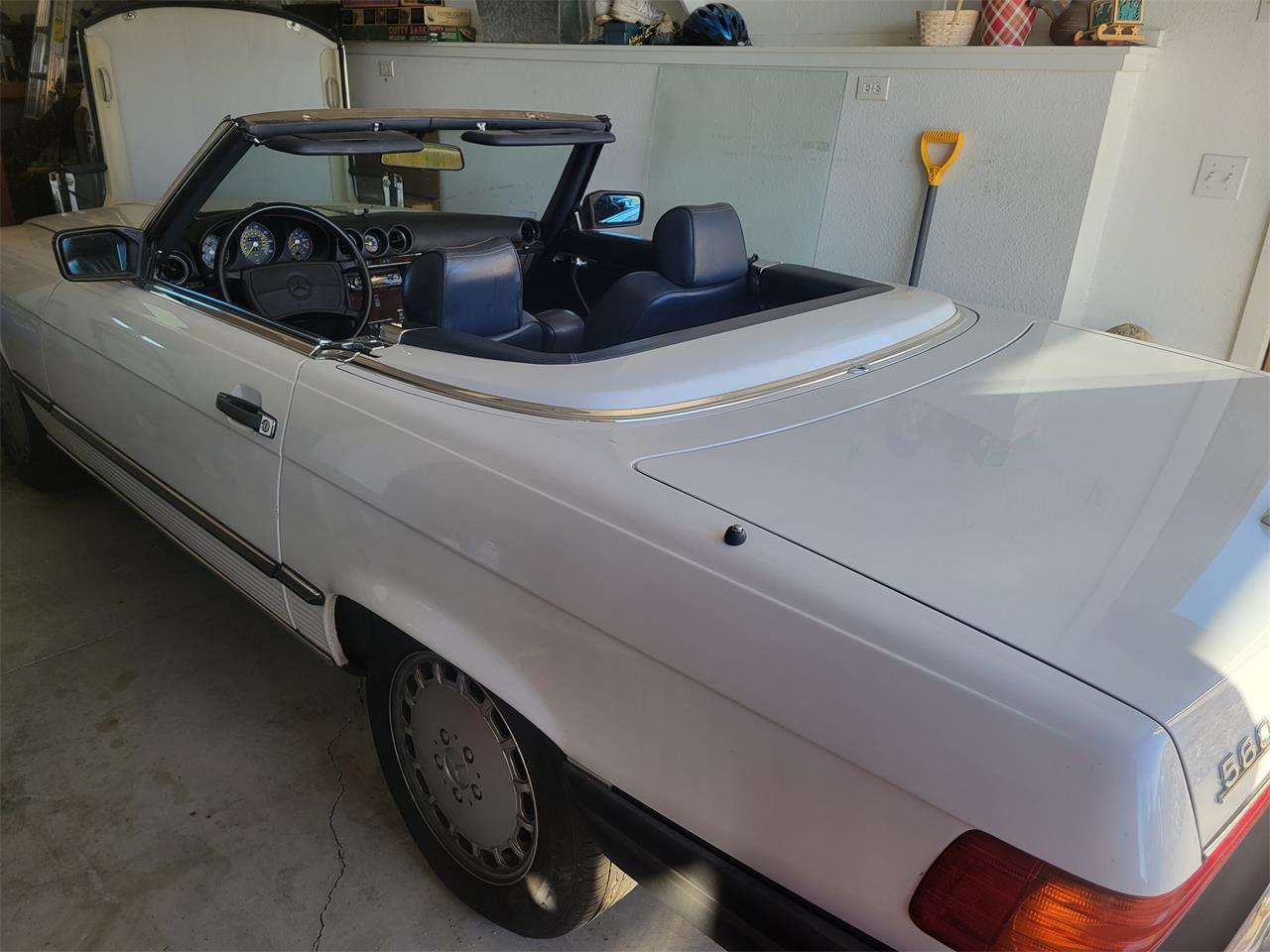 Mercedes-benz-560sl-1988-White-Navy-blue-25