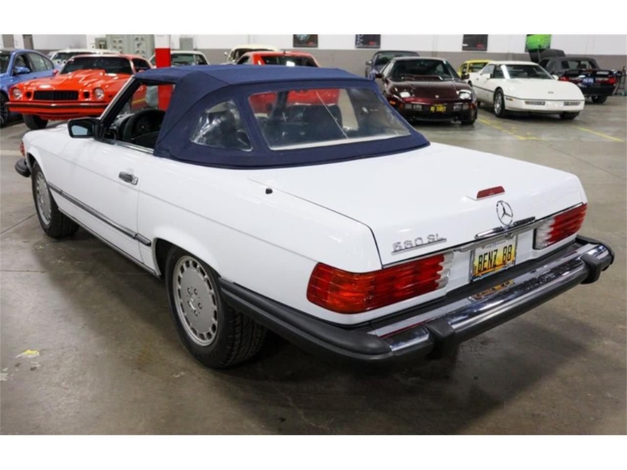 Mercedes-benz-560sl-1988-White-Navy-blue-26