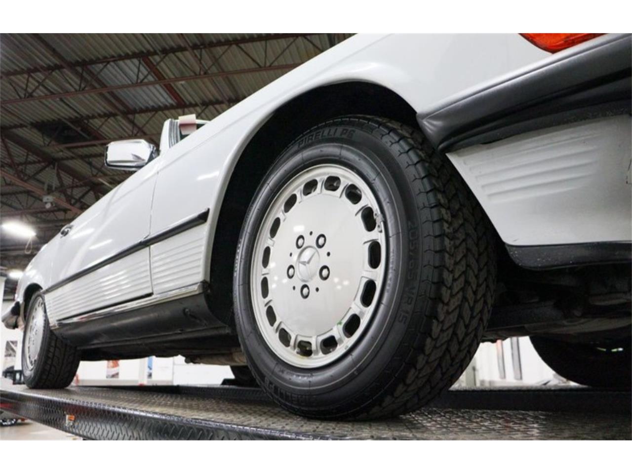 Mercedes-benz-560sl-1988-White-Navy-blue-27