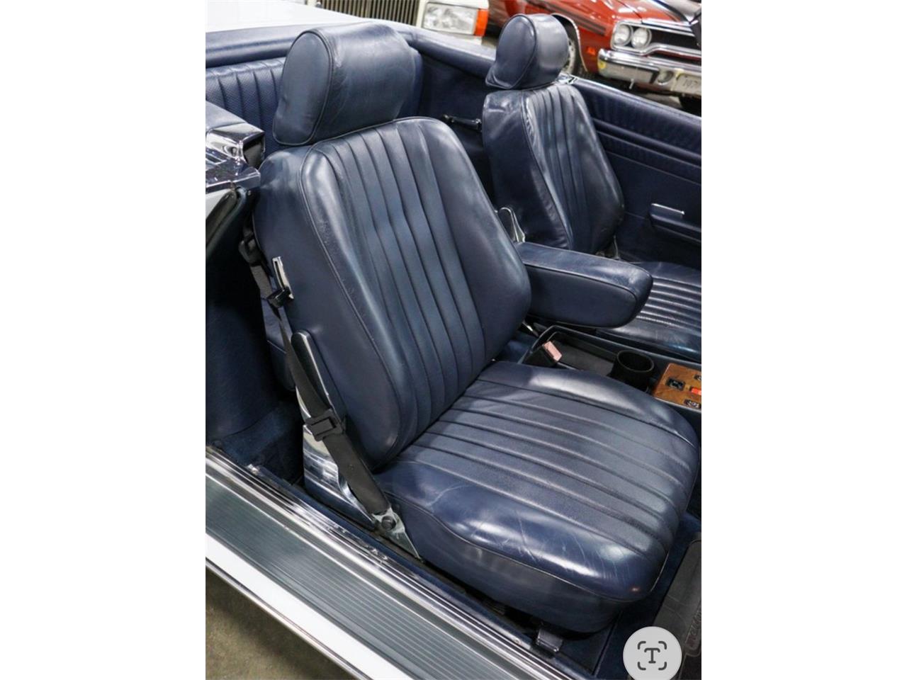 Mercedes-benz-560sl-1988-White-Navy-blue-32