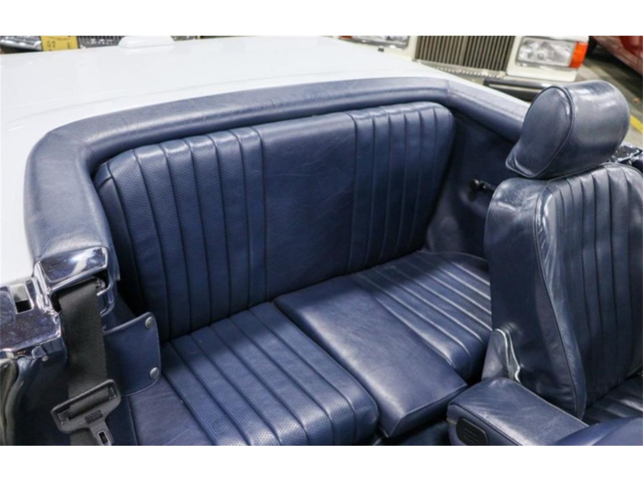 Mercedes-benz-560sl-1988-White-Navy-blue-33