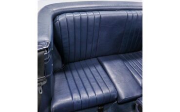 Mercedes-benz-560sl-1988-White-Navy-blue-35