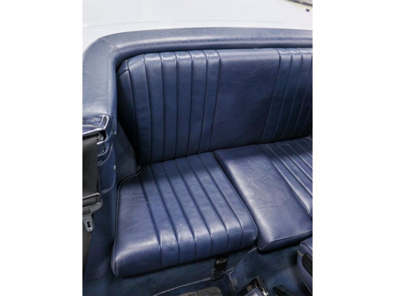 Mercedes-benz-560sl-1988-White-Navy-blue-35