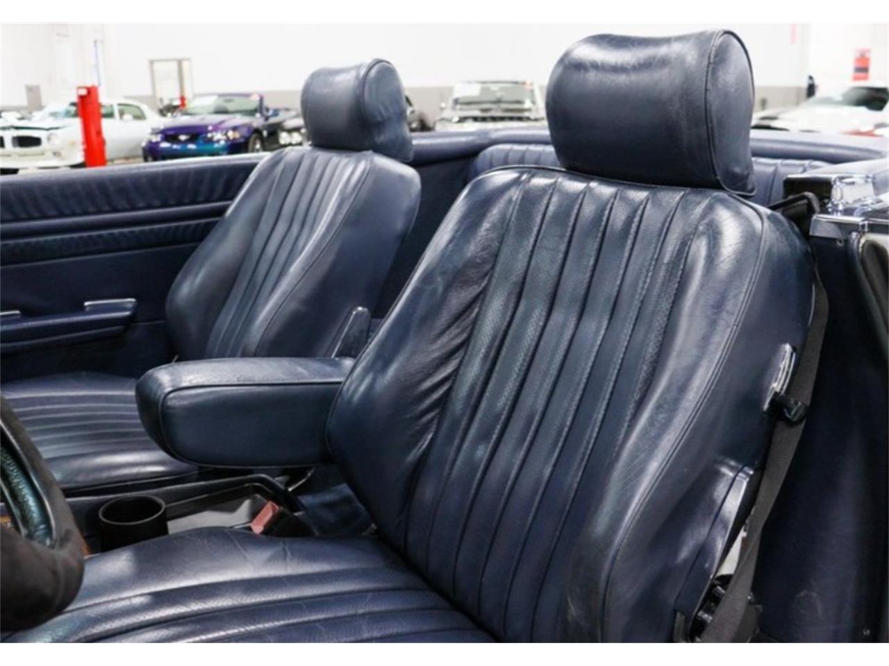 Mercedes-benz-560sl-1988-White-Navy-blue-39