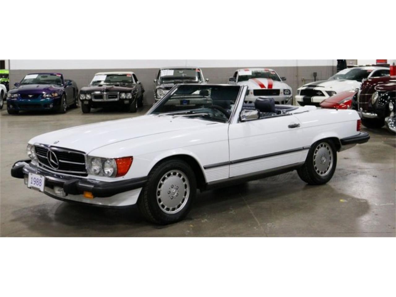Mercedes-benz-560sl-1988-White-Navy-blue-4