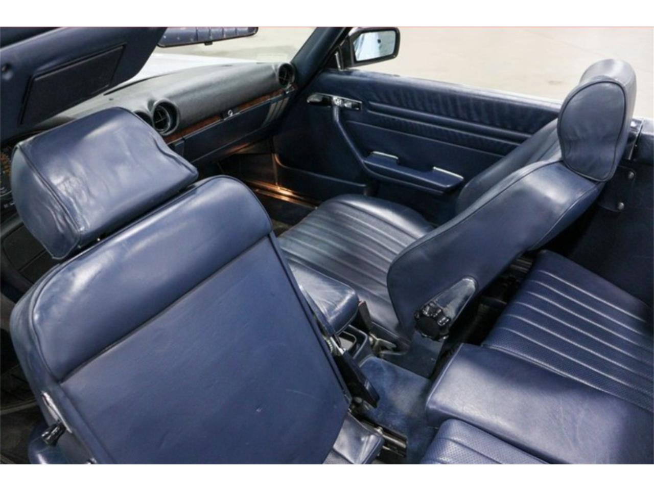 Mercedes-benz-560sl-1988-White-Navy-blue-42