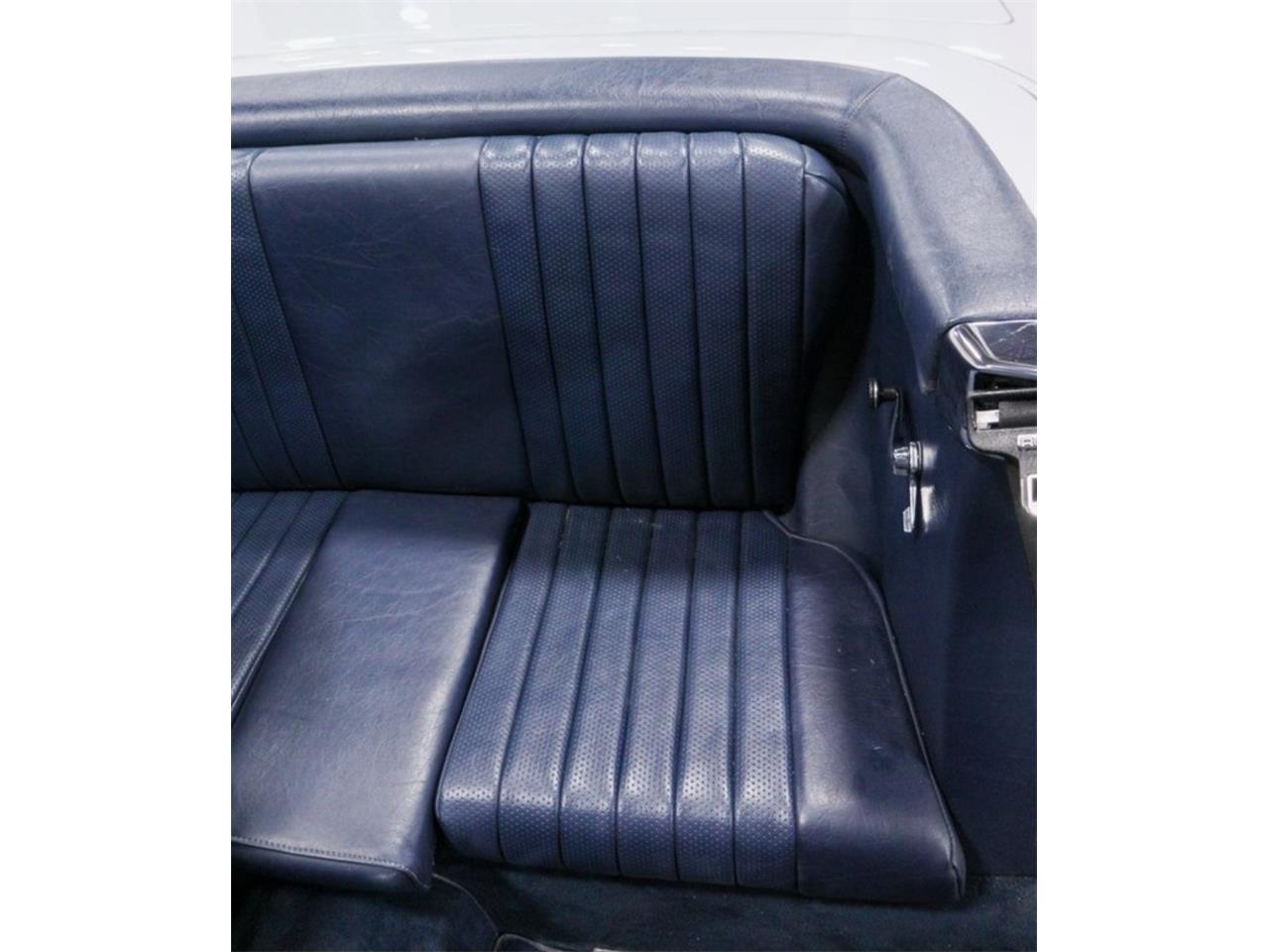 Mercedes-benz-560sl-1988-White-Navy-blue-43