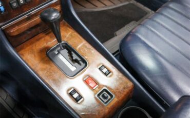 Mercedes-benz-560sl-1988-White-Navy-blue-47