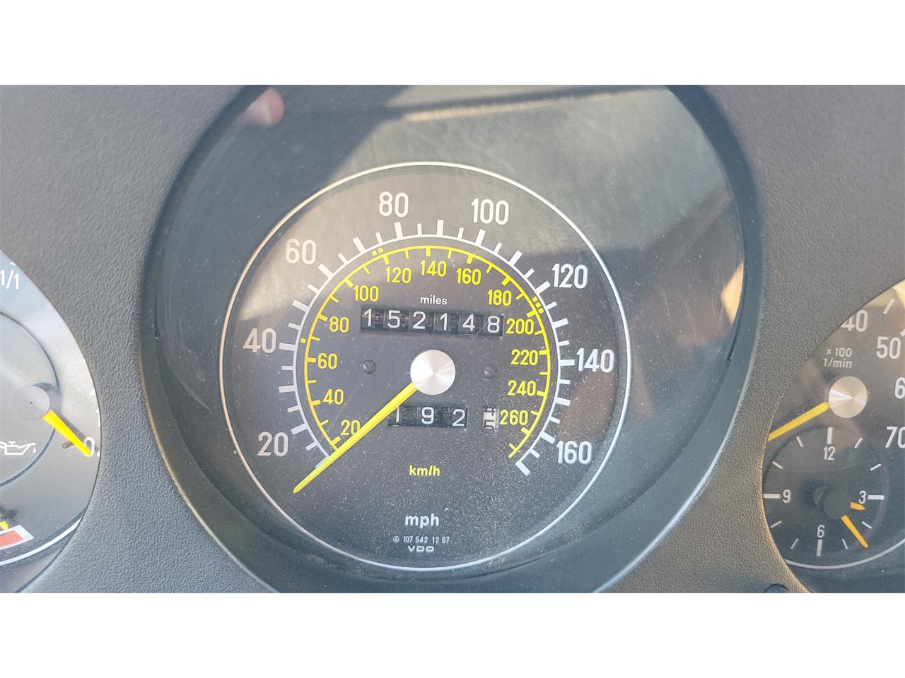 Mercedes-benz-560sl-1988-beige-tan-17