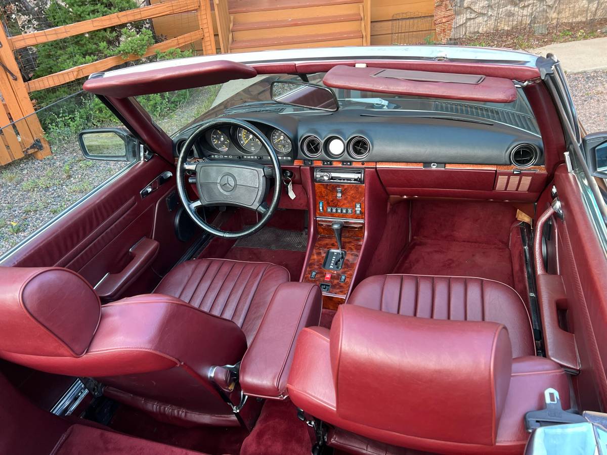 Mercedes-benz-560sl-1988-brown-11