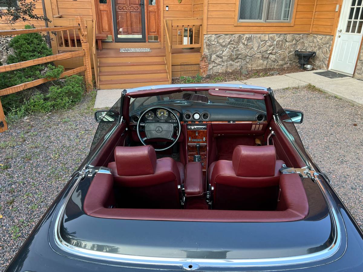 Mercedes-benz-560sl-1988-brown-15