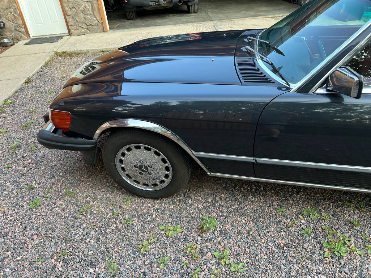 Mercedes-benz-560sl-1988-brown-19