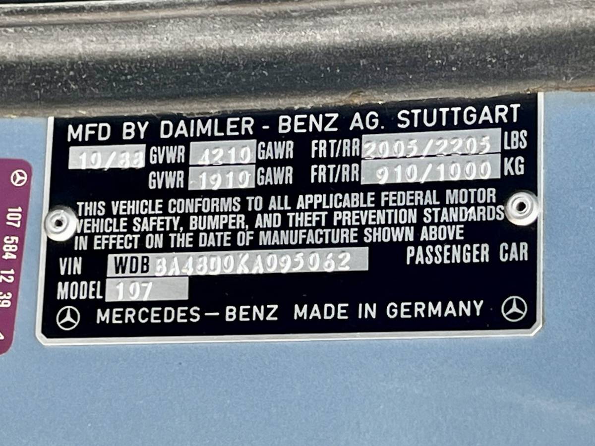 Mercedes-benz-560sl-1989-blue-11