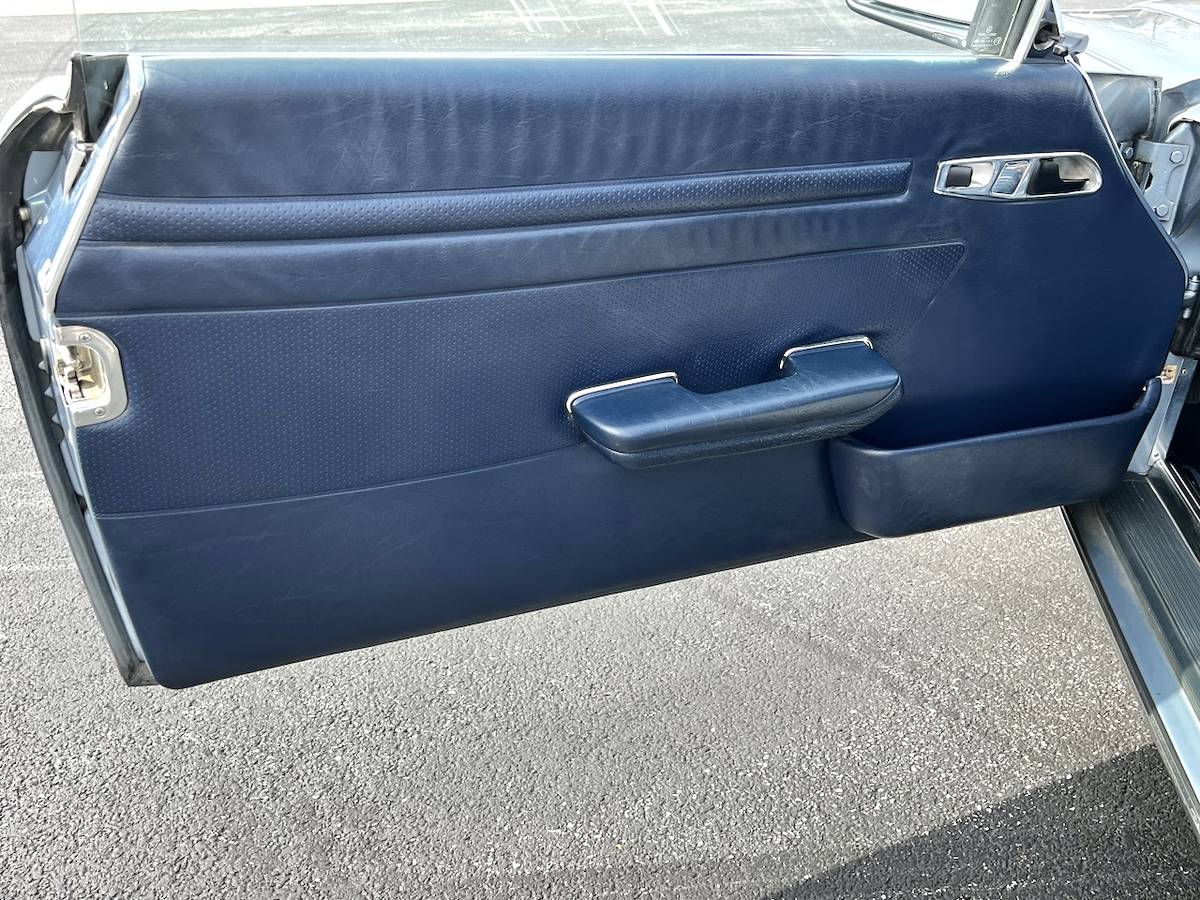 Mercedes-benz-560sl-1989-blue-16