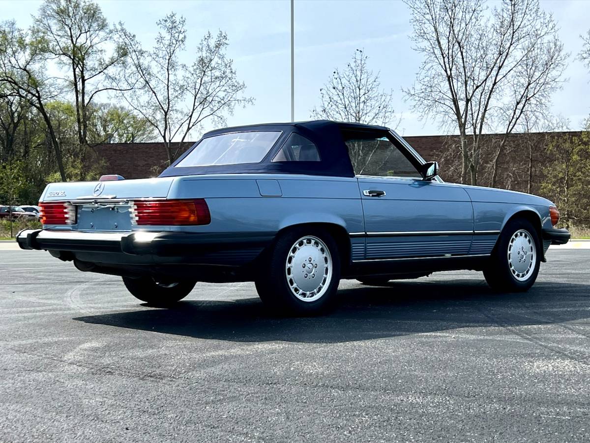 Mercedes-benz-560sl-1989-blue-4