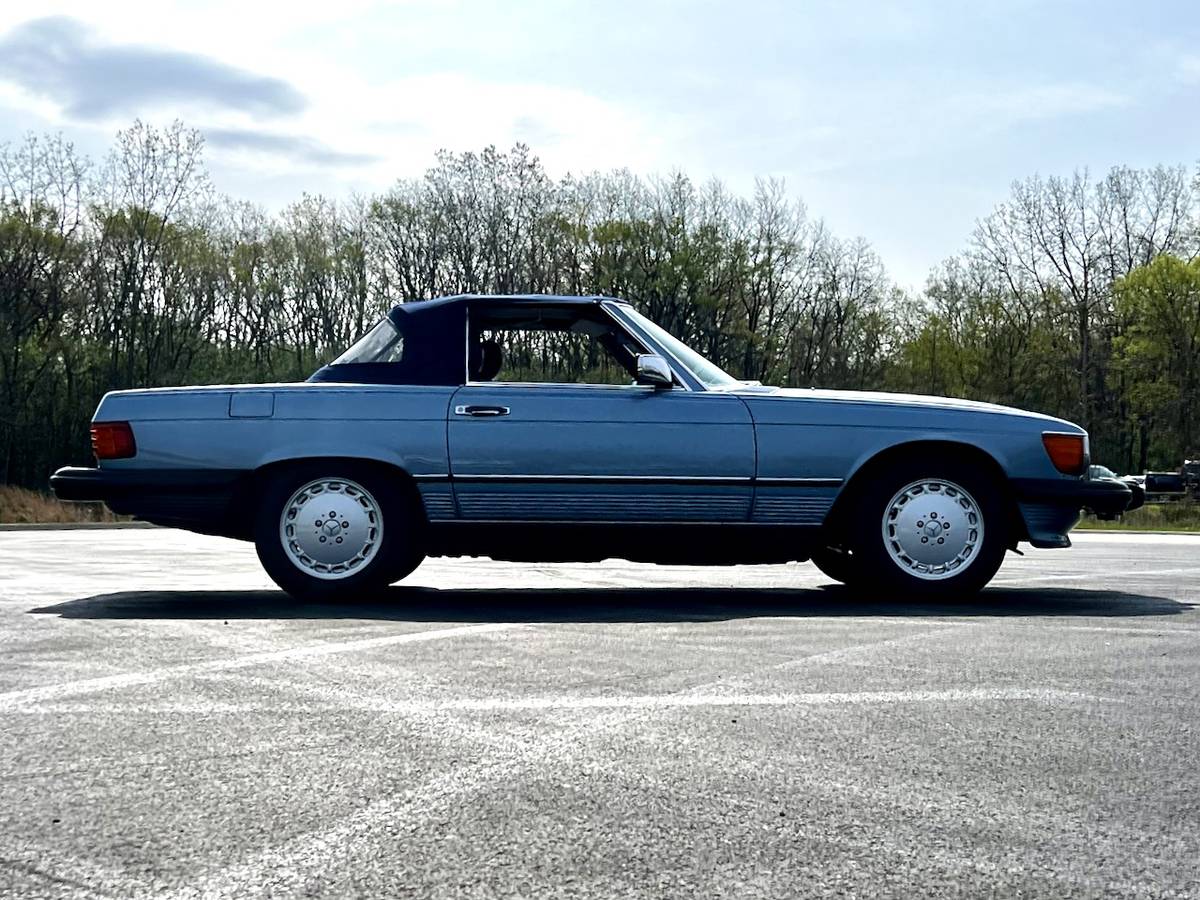 Mercedes-benz-560sl-1989-blue-6