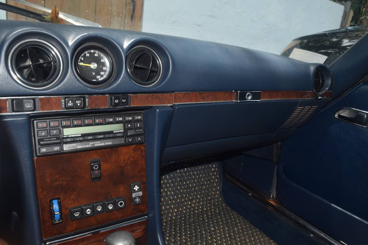 Mercedes-benz-Benz-560sl-1988-white-6