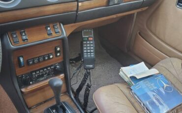 Mercedes-benz-Benz-e300-diesel-1983-10
