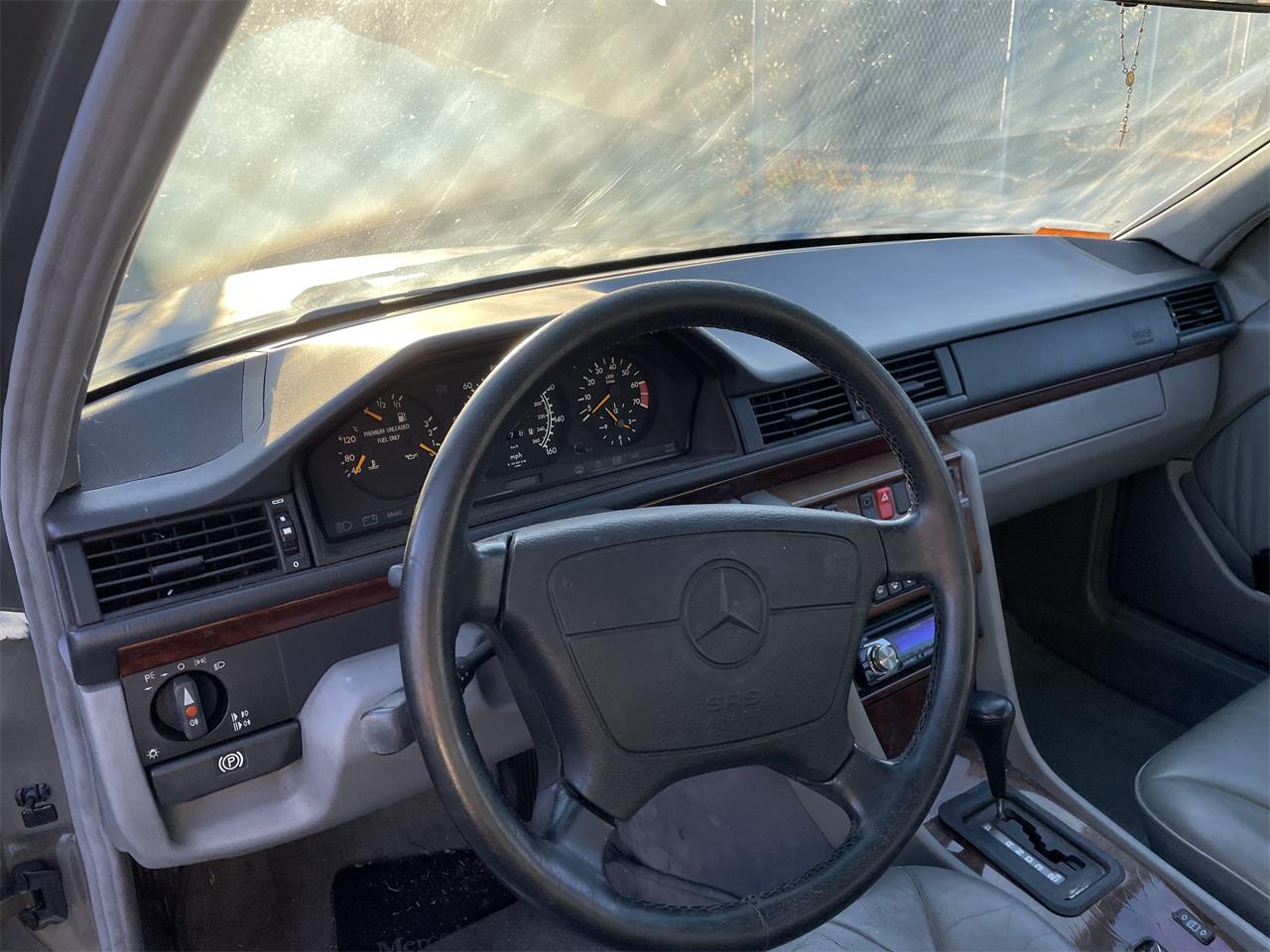 Mercedes-benz-E-class-1994-grey-grey-2