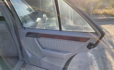 Mercedes-benz-E-class-1994-grey-grey-3