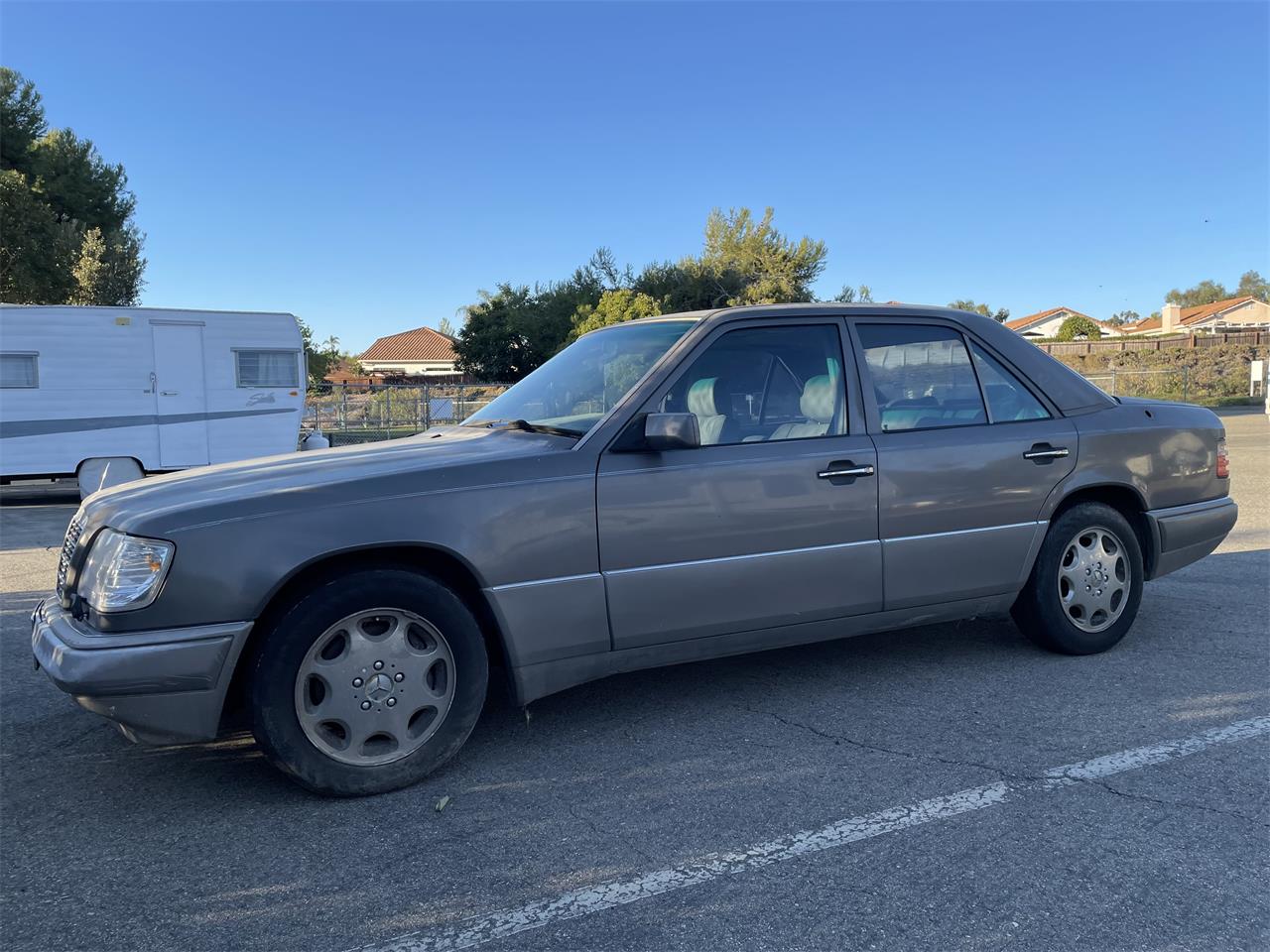 Mercedes-benz-E-class-1994-grey-grey-4
