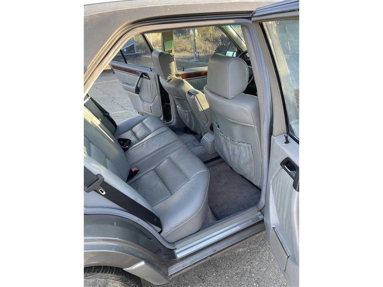 Mercedes-benz-E-class-1994-grey-grey-9
