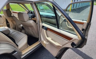 Mercedes-benz-E300-1995-13