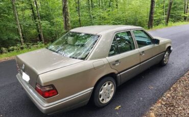 Mercedes-benz-E300-1995-2