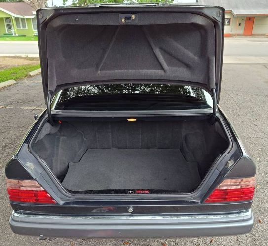 Mercedes-benz-E320-1994-Gray-14