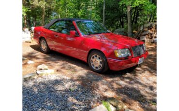 Mercedes-benz-E320-1995-Imperial-Red-Beige-1
