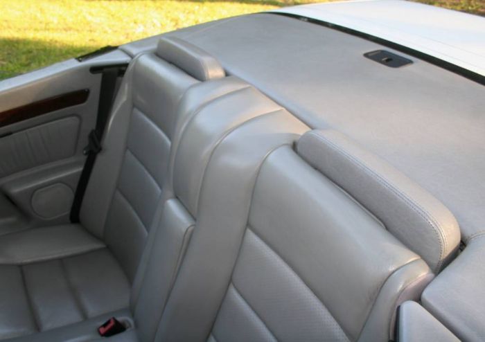 Mercedes-benz-E320-1995-White-10