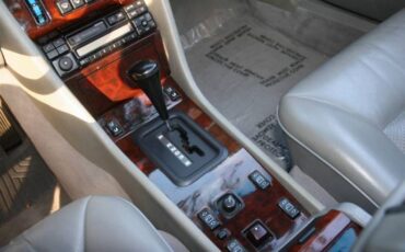 Mercedes-benz-E320-1995-White-17